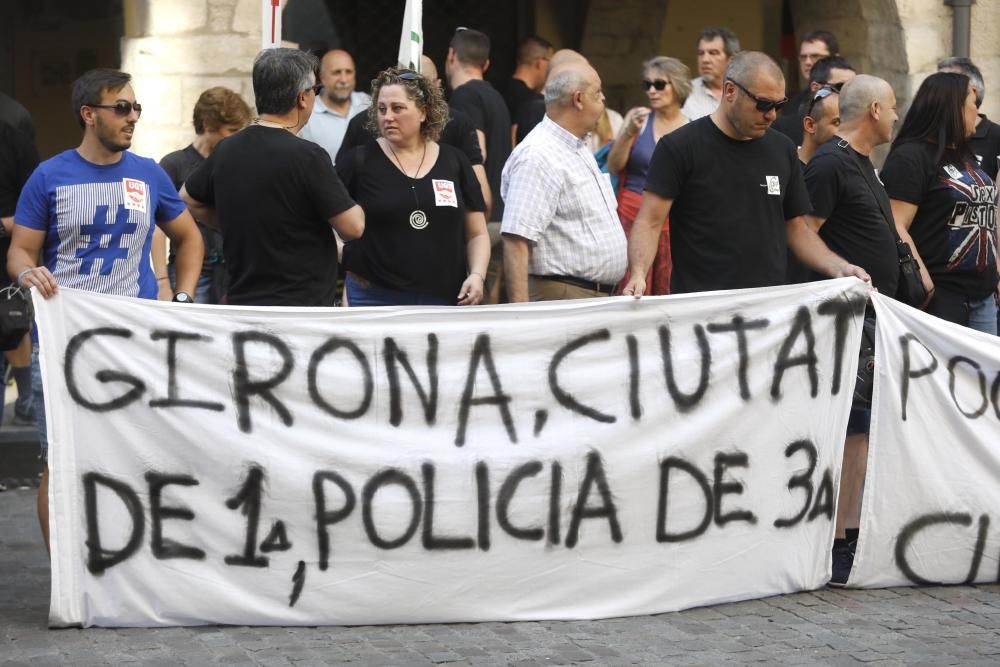 Protesta de la Policia Municipal de Girona per la falta d'efectius