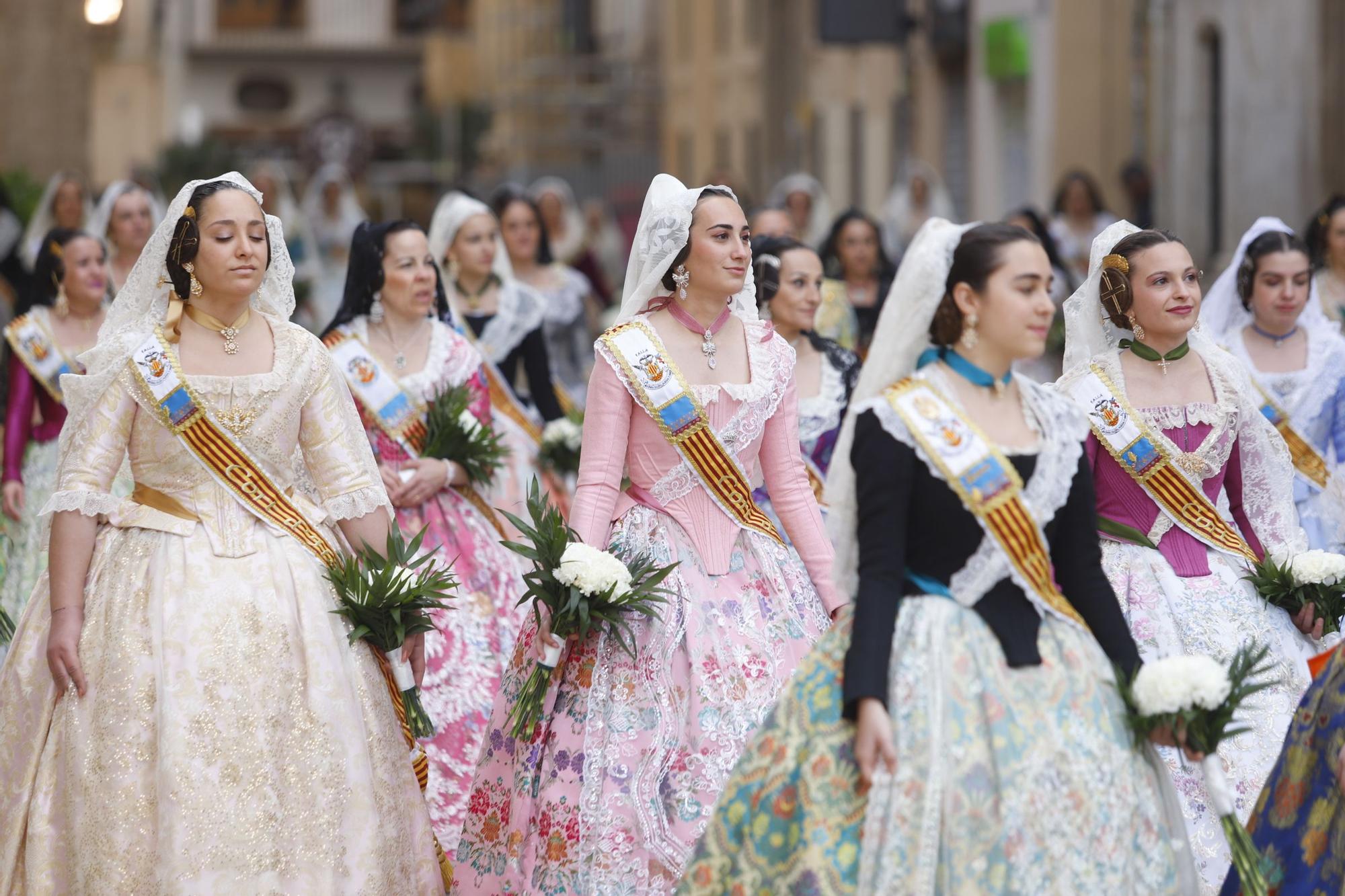 Búscate en el segundo día de la Ofrenda en la calle San Vicente hasta las 17 horas