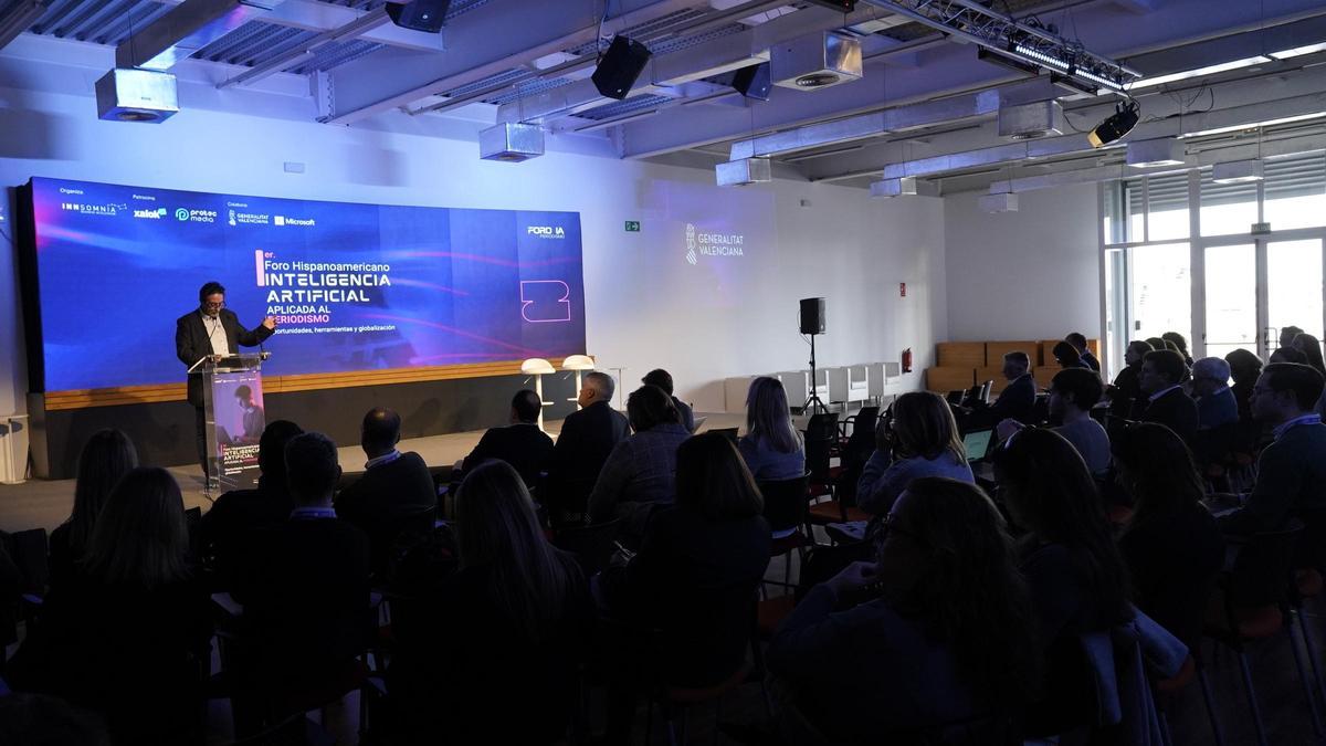 La primera jornada del I Foro Hispanoamericano de IA aplicada al periodismo.
