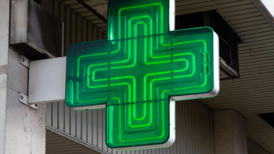 La Junta recibe 1.665 solicitudes para participar en la adjudicación de 122 nuevas oficinas de farmacias