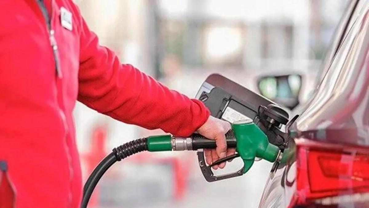 Los trucos para ahorrar gasolina este agosto y evitar que el depósito arruine tus vacaciones