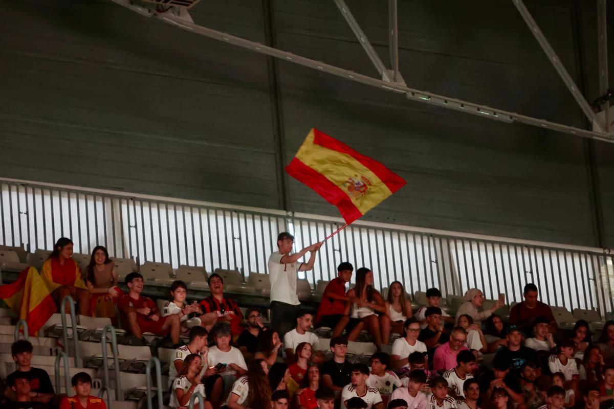 Así se vive el partido de España contra Bélgica en el Centro de Tecnificación de Alicante