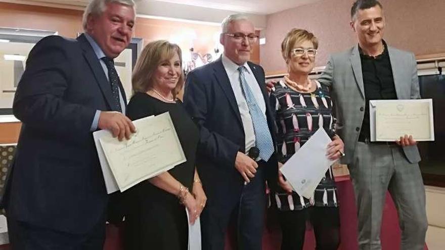 Los empresarios de la joyería homenajean a sus compañeros con más de 25  años de historia - Faro de Vigo