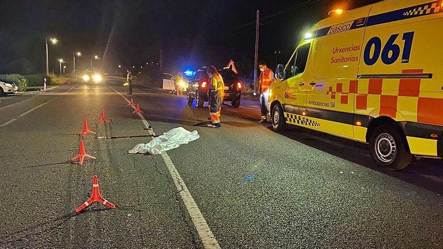 El lugar del atropello mortal del domingo en la N-532, la carretera de Verín a Portugal.