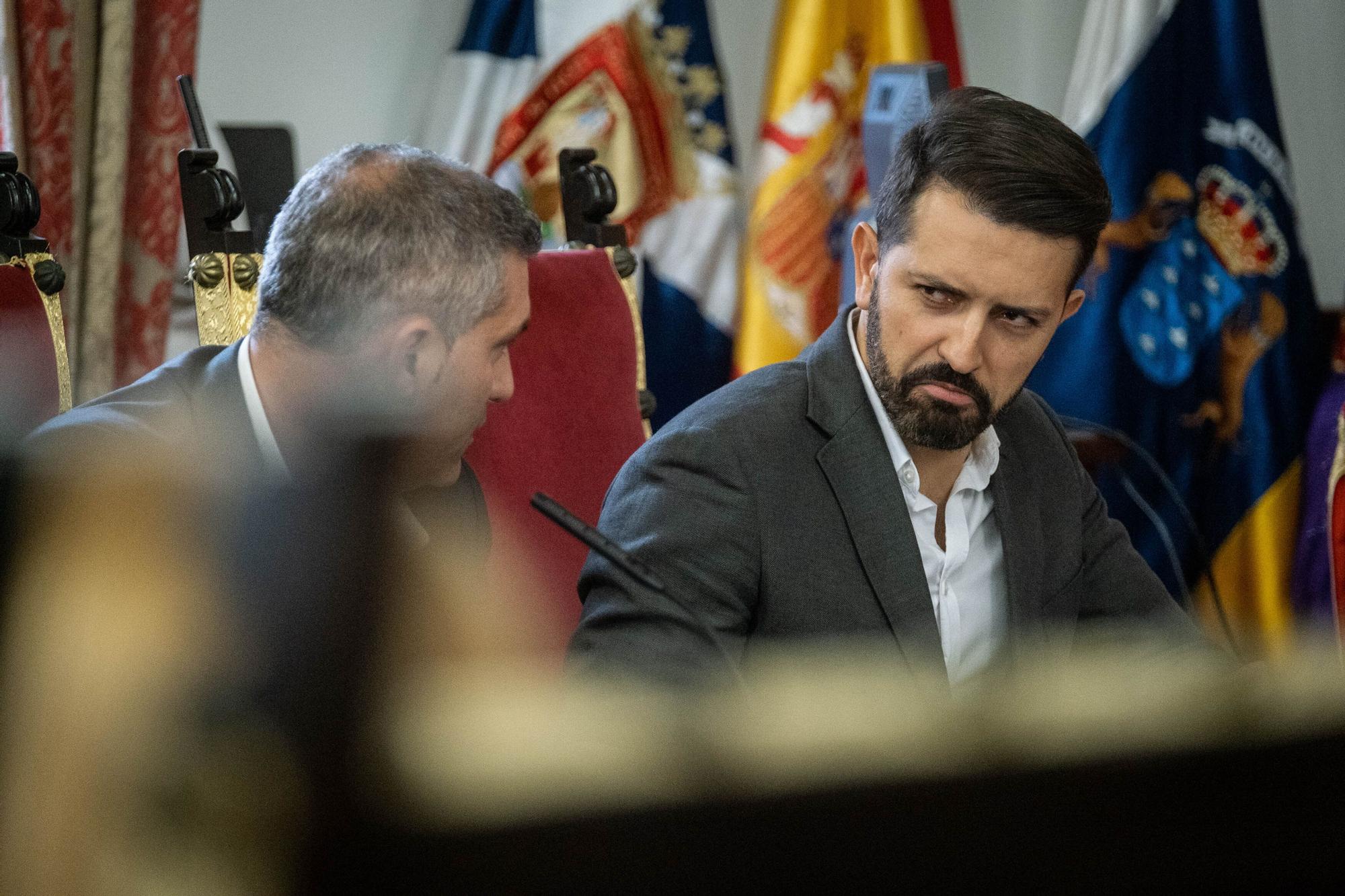 Pleno extraordinario en el Ayuntamiento de La Laguna (9/11/22)