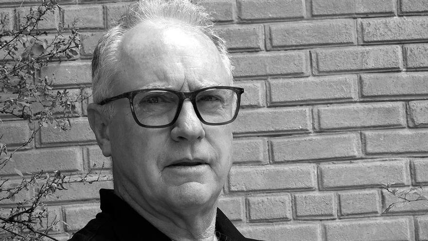 El escritor y curador de arte Enrique Juncosa.