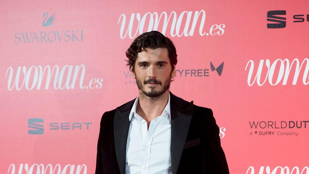 Yon González en los Premios Woman