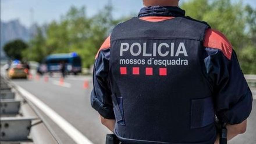 Detenen un lladre multireincident per 10 robatoris nocturns al Baix Llobregat