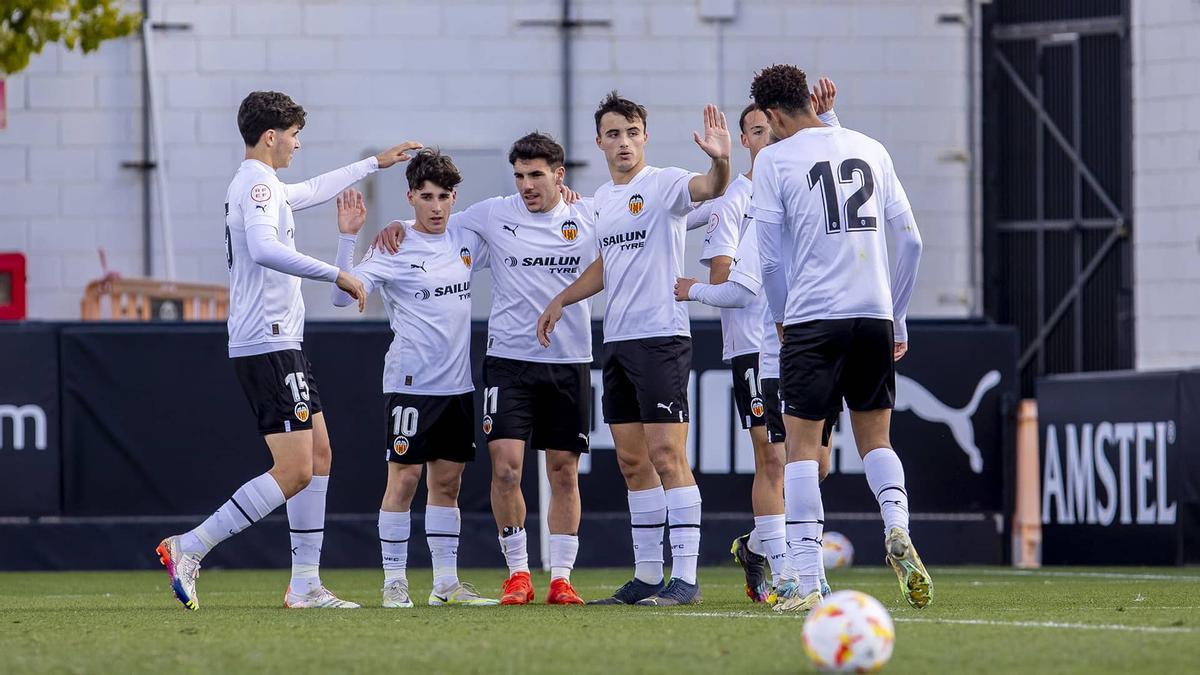 El Valencia Juvenil se enfrenta mañana al Real Madrid por un billete a cuartos de Copa