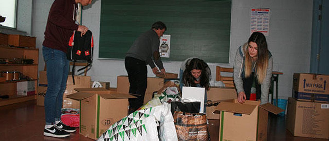 El colegio Losada envía 500 kilos de solidaridad a Siria