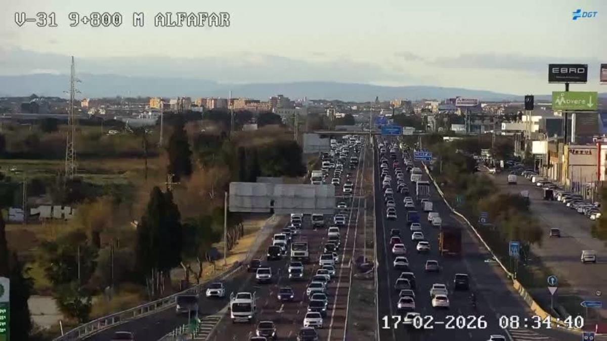 Congestión de entrada y salida en la pista de Silla