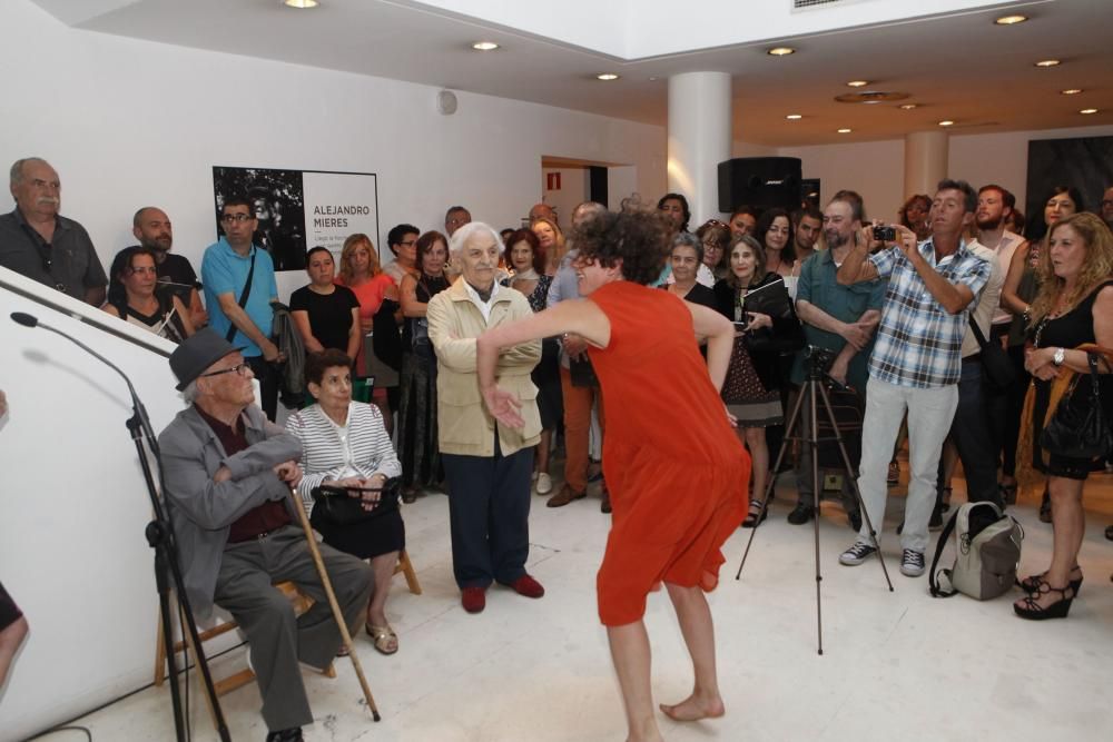 Inauguración de la exposición de Alejandro Mieres en el Museo Baroja