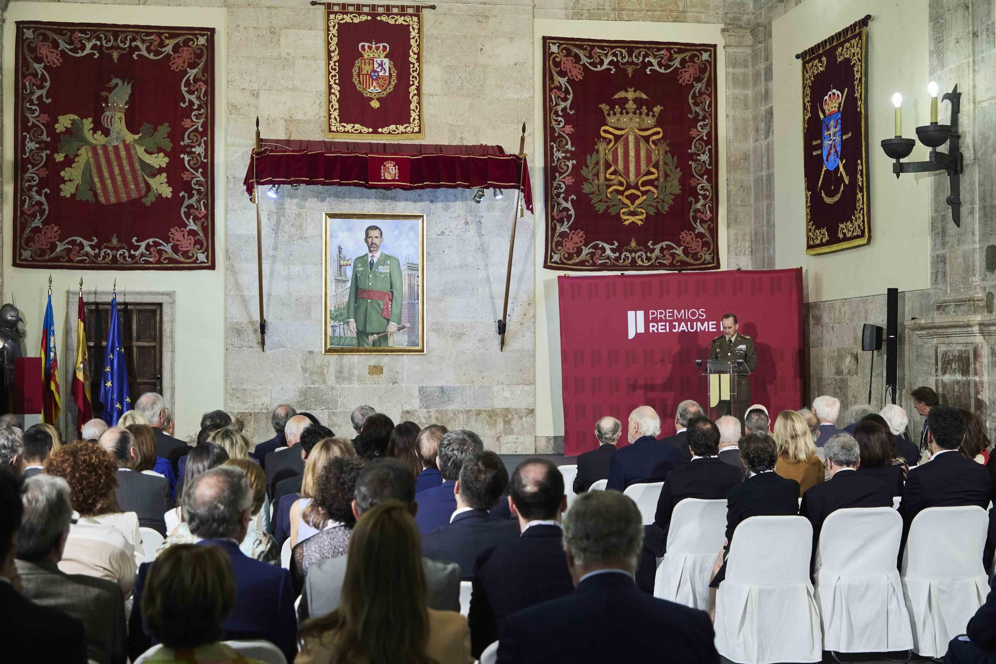 Deliberación del jurado de los premios Jaume l