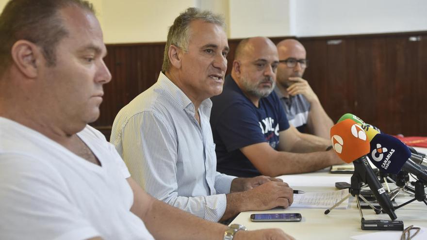 Los sindicalistas José Manuel Ojeda (izquierda), José Juan Socorro, Sergio Hernández y Luis Padrón.