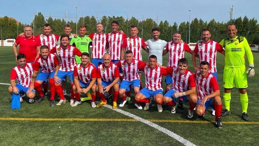 El equipo de veteranos de Onda está formado por el delegado Abel Marco, Dinulescu Ionut, Juan José García, Jonatan Martínez,  Antonio Sol, Idelfonso González, Iván Romero, Óscar Albalat, José Domingo Robles, Manuel Pinzón y Jorge Carceller (de pie); Ángel Requena, José Javier Muñoz, Enrique Martínez, Fco. Javier López, Fco. Miguel García, Jesús Vizcaino, Roberto Tomás, Samuel Arrandis y Joaquín Maneu (agachados).