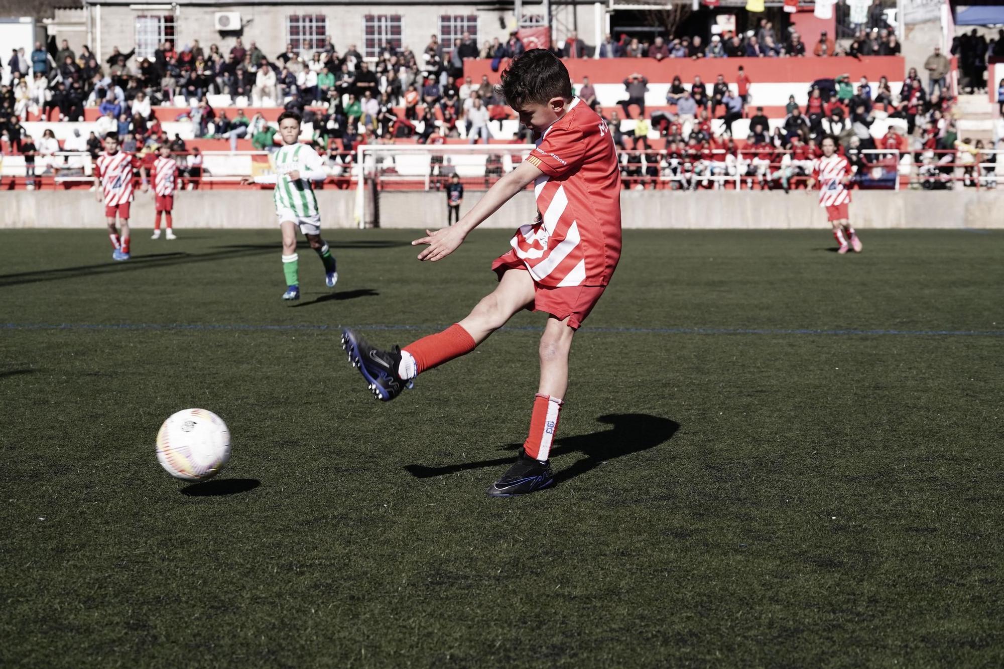 Imatges de la desena edició del torneig Ciutat de Berga de futbol-7 benjamí