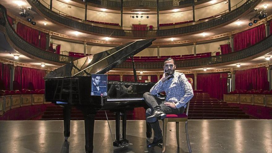 Jesús Custodio, bailaor flamenco: &quot;Me meteré en la piel de Lorca y haré un recorrido por la vida de un hombre en busca de la libertad&quot;