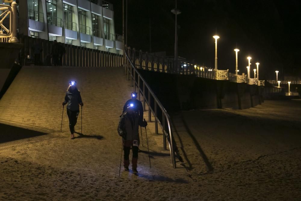 San Silvestre" de marcha nórdica en Salinas