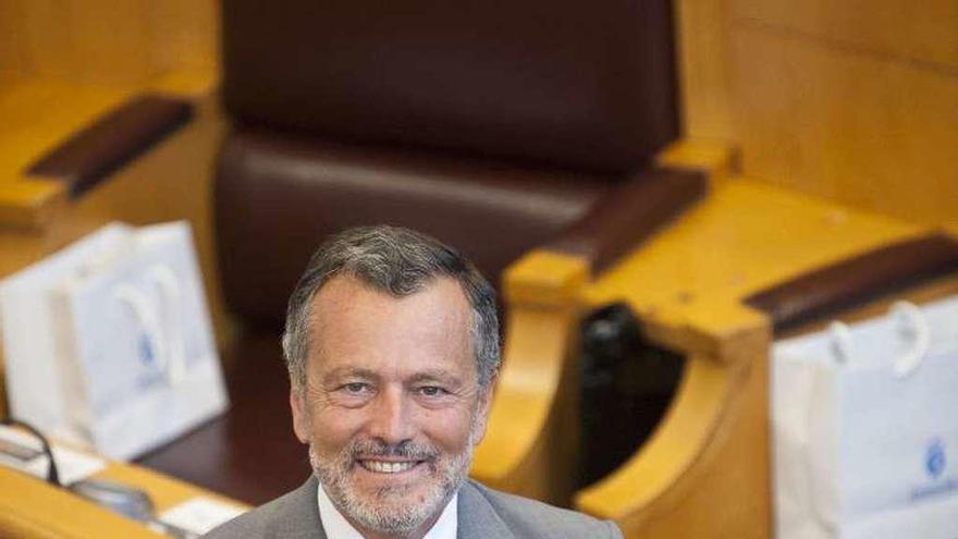 Agustín Hernández, en el salón de plenos provincial.