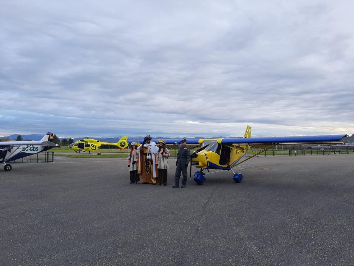 Los Reyes aterrizan en La Morgal