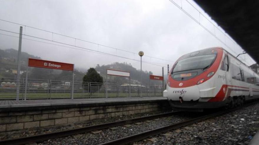 Cerca del diez por ciento de los maquinistas siguieron por la noche la primera jornada de huelga de Renfe