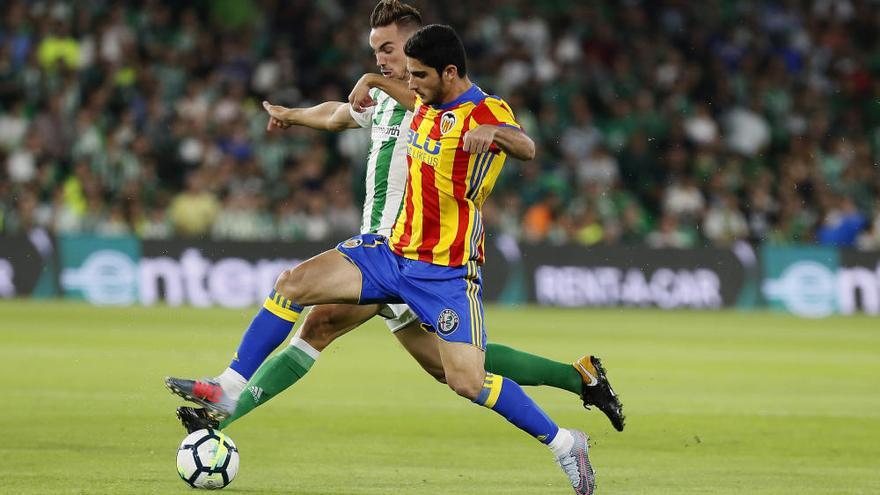 Festival del Valencia frente al Betis... con suspense final