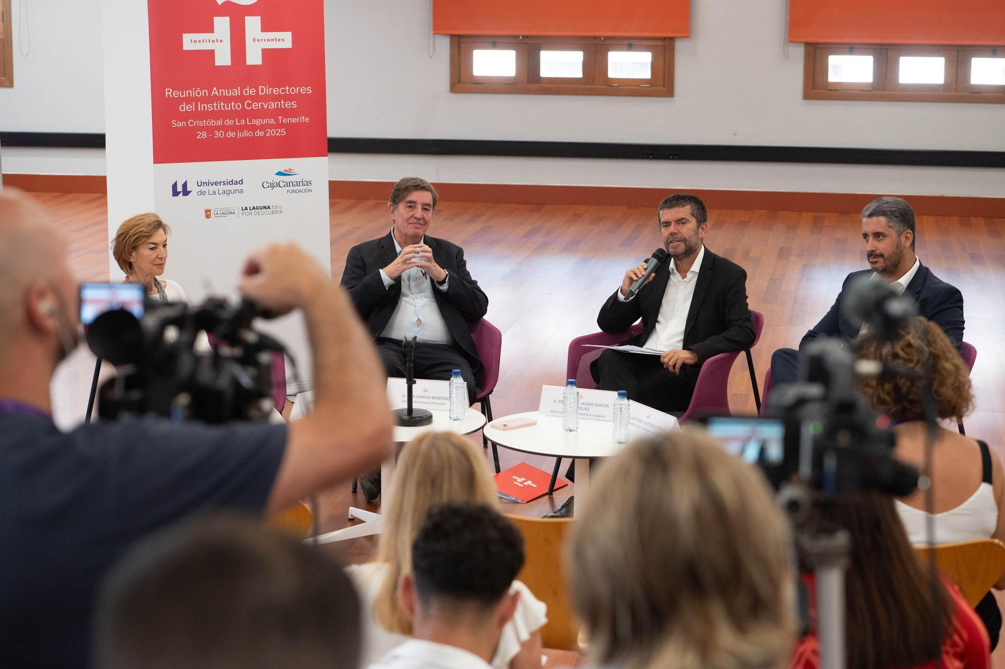 La reina Letizia preside la primera reunión del Instituto Cervantes en la ULL