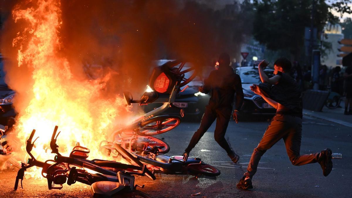 Una imagen de los disturbios del pasado sábado en París.
