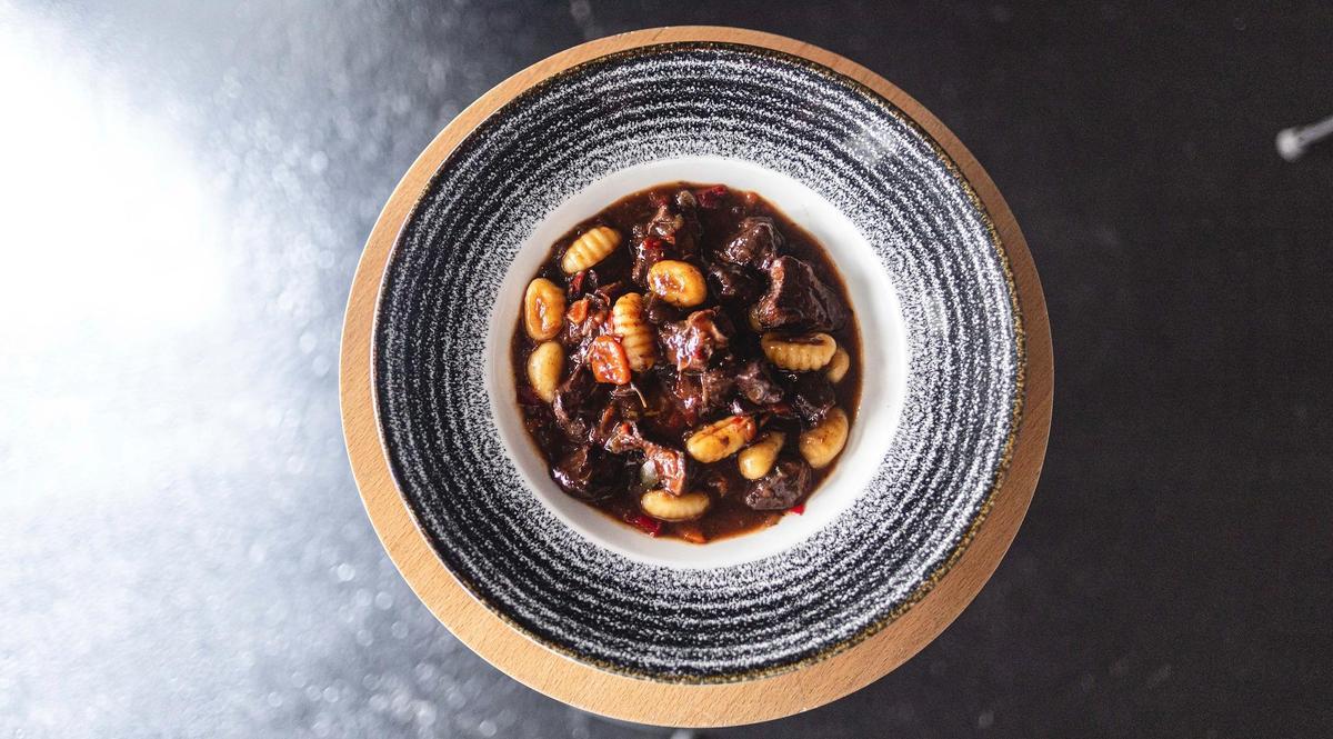 El 'goulash' con ñoquis de Javier Aparicio.