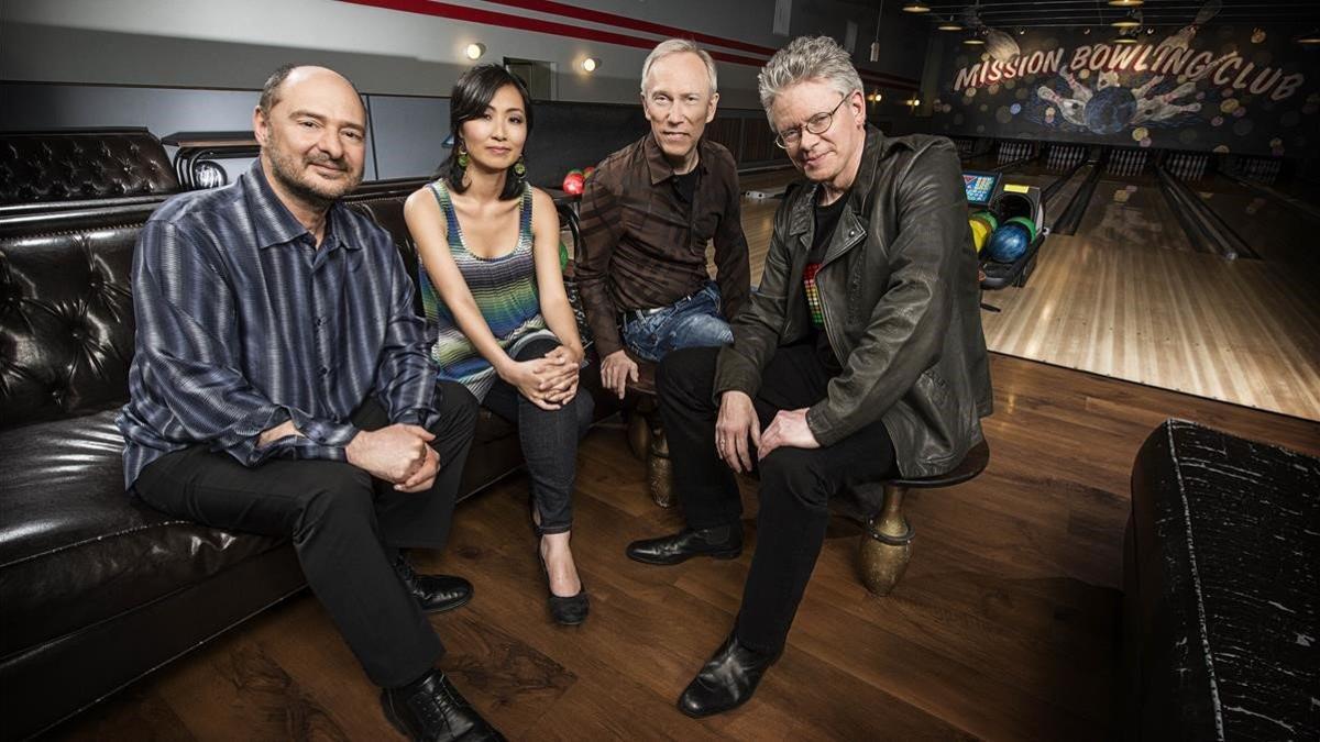 El Kronos Quartet, con David Harrington primero por la izquierda