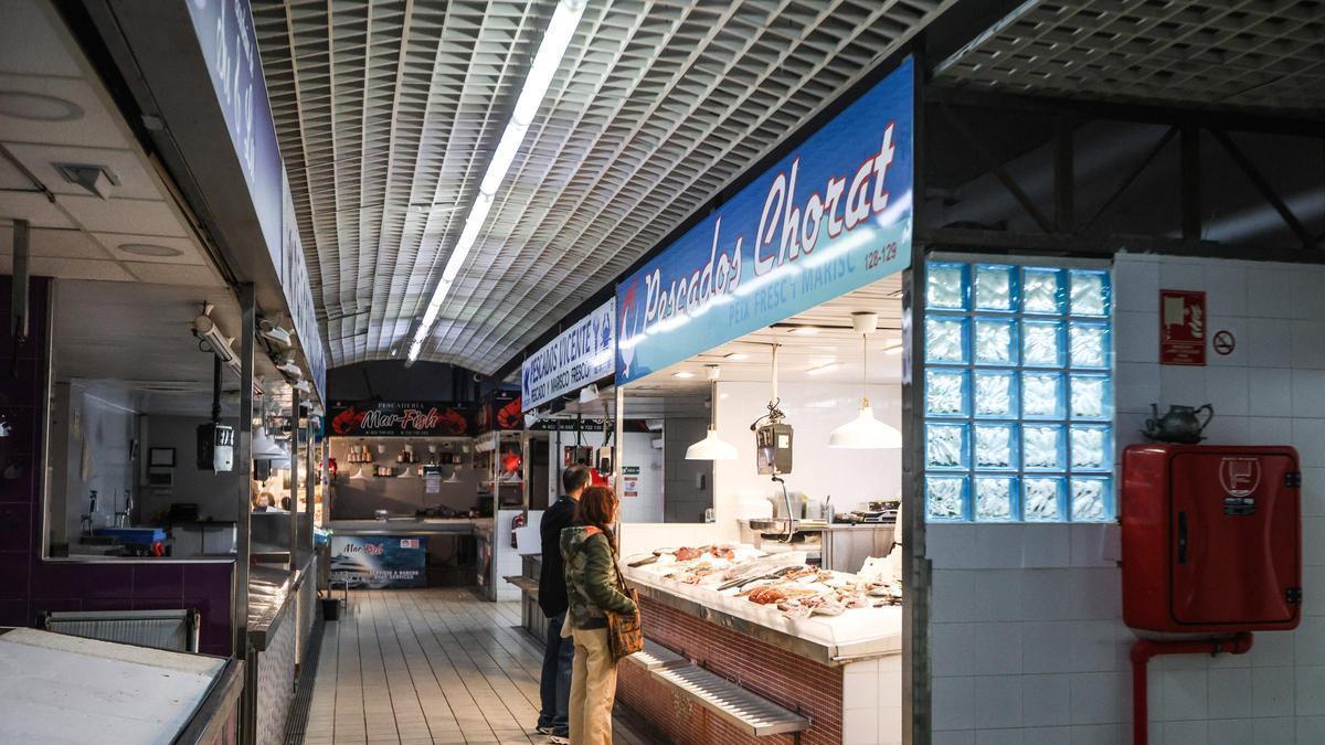 José Moya Ribas, presidente del gremio de pescaderos de Ibiza y Formentera: "La gente se piensa que no hay pescado y no viene al mercado"