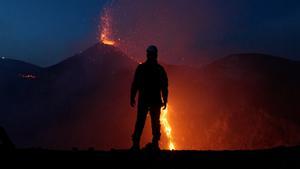 La espectacular erupción del volcán Etna en Sicilia