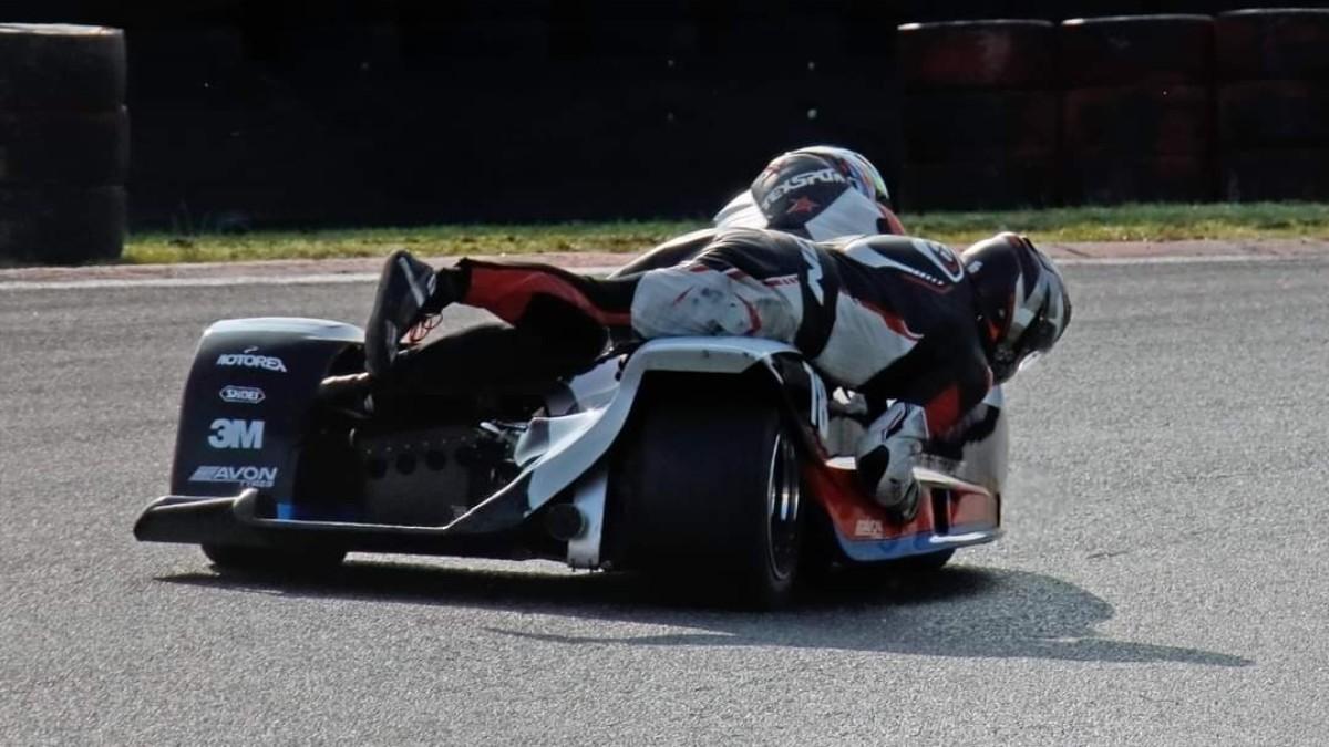 Fenoy, de pasajero con Hugo Fretay en el sidecar