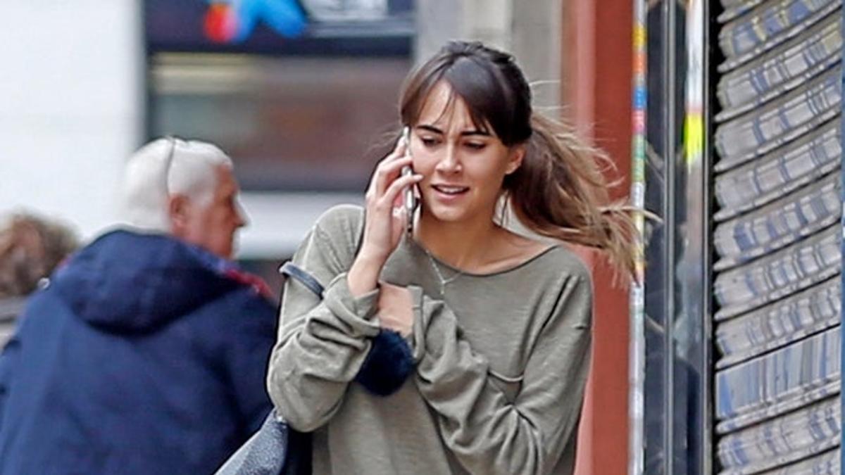 Aitana por la calle