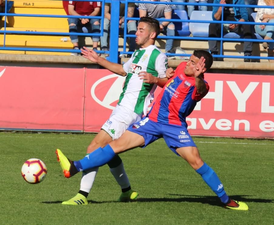 Las imágenes del Extremadura-Córdoba C.F.