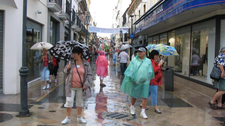 Turistas con en el centro de Ronda.