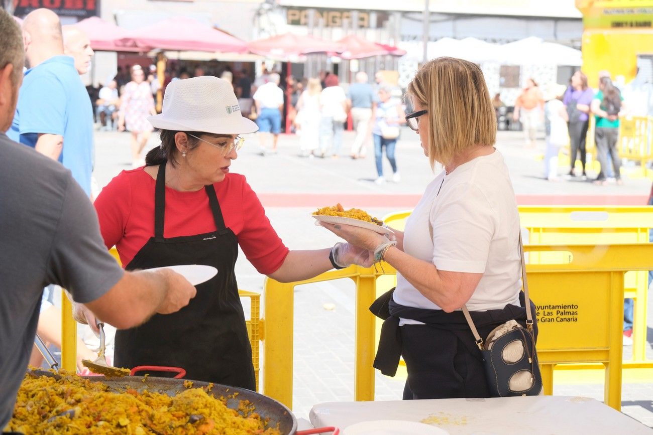 Paellada y Concierto de Aristides Moreno en la clausura de las Fiestas del Pilar 2025