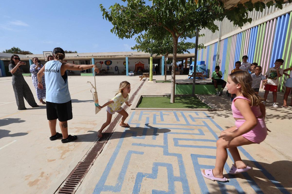 Aquí están todas las fotos de la convivencia entre niños y usuarios del centro de día de Can Raspalls