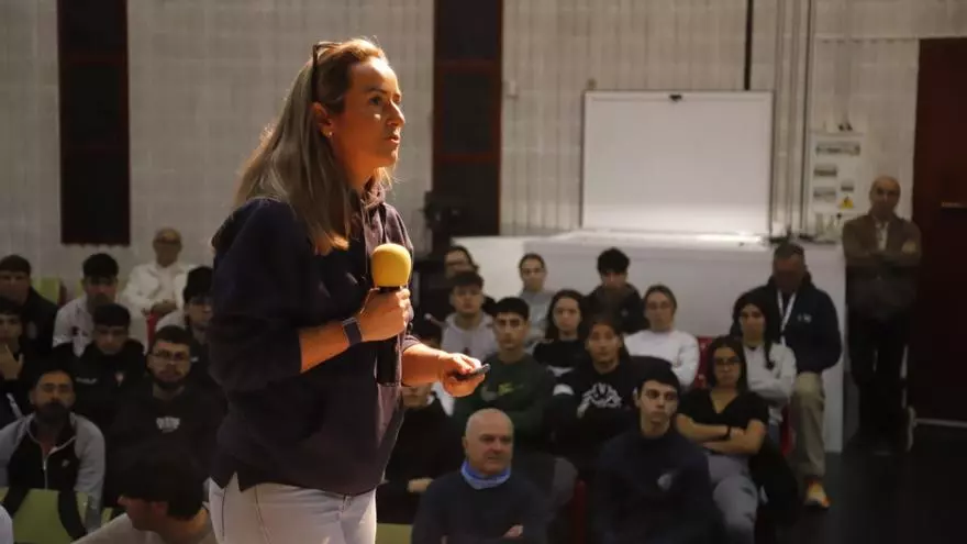 Fátima Gálvez en el IES López Neyra