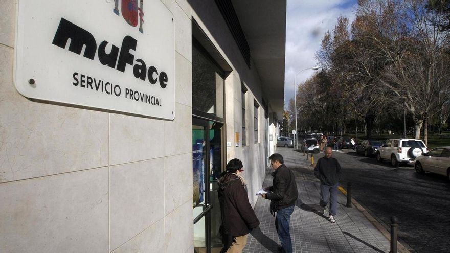 Más de 500 mutualistas dejan Muface en Córdoba y se pasan a la sanidad pública