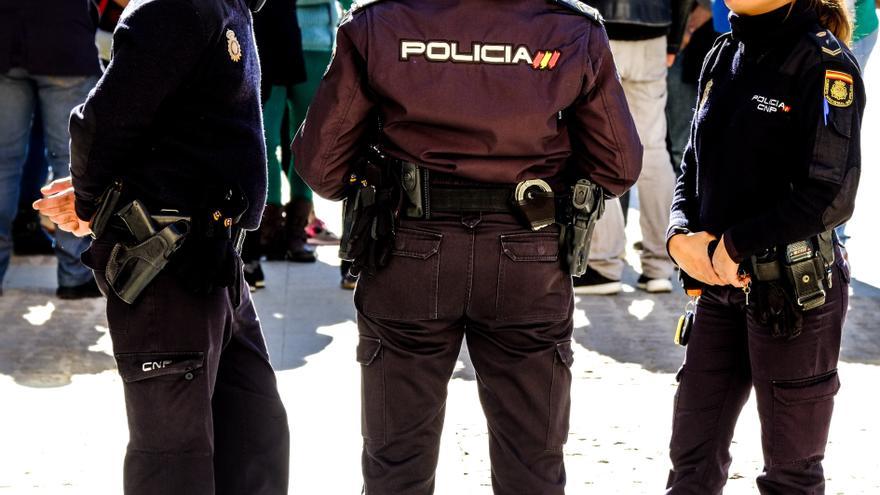 La Policía busca a un grupo de menores de 14 años por propinar palizas en Petrer