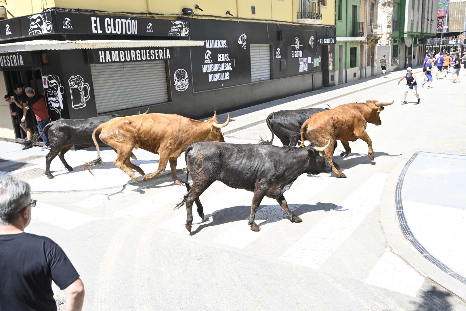 Martes de tradición, toros y fiesta en el Grau por Sant Pere