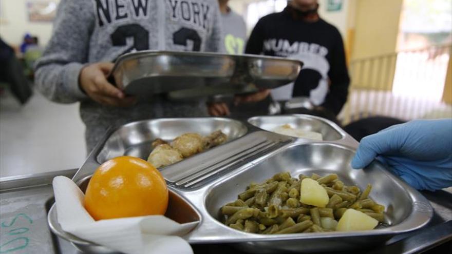 Plan para dar tres comidas al día a niños sin recursos