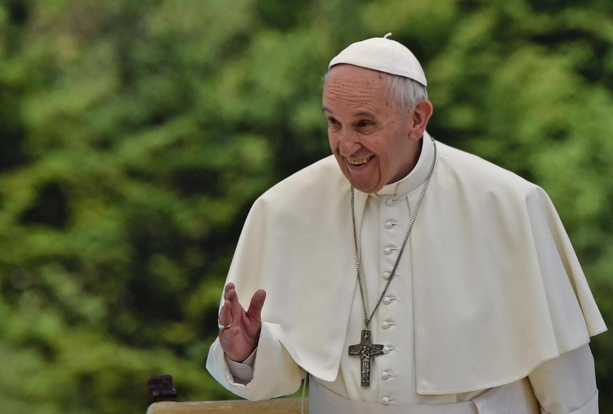 IT017 BARBANIA (ITALIA) 20/06/2017.- El papa Francisco oficia una ceremonia durante su visita al municipio italiano de Barbania, cerca de Florencia, Italia, hoy, 20 de junio de 2017. EFE/Maurizio Degl’innocenti