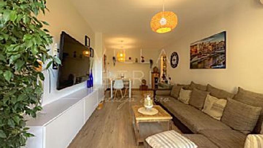 220.000 € Venta de piso en CALONGE (Santanyí), 3 habitaciones, 2 baños...