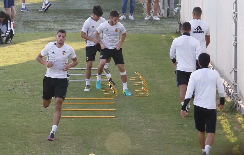 Las mejores imágenes del entrenamiento del Valencia de este martes