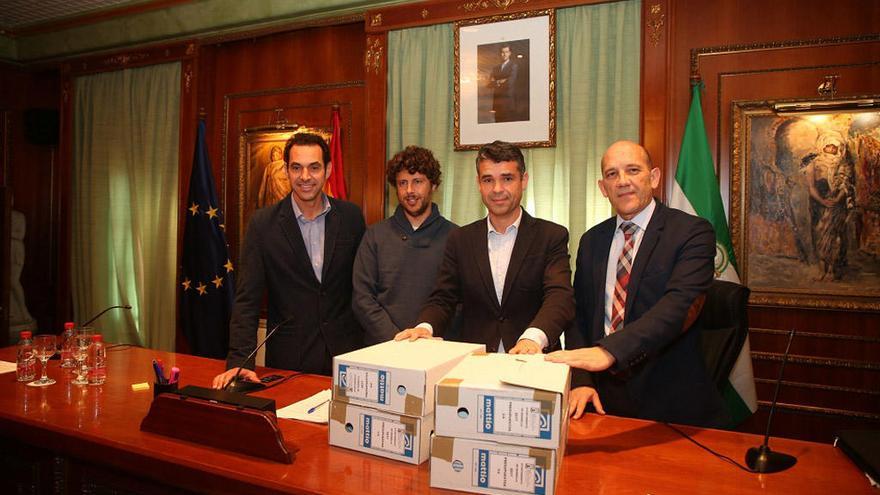 Miguel Díaz, Kata Núñez, José Bernal y Manuel Osorio, ayer con los presupuestos de Marbella.