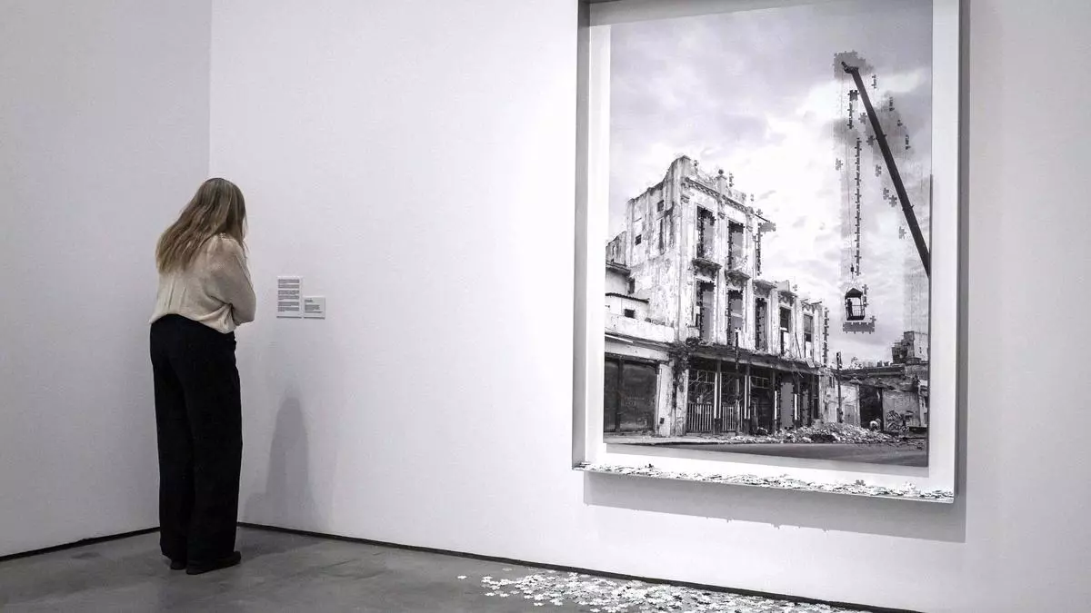 Carlos Garaicoa expone "la ciudad como espacio simbólico" en la Nit de l'Art del Baluard