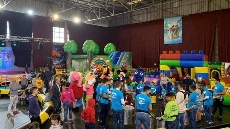 Los niños herreños, en el Parque Infantil de Navidad de Valverde.