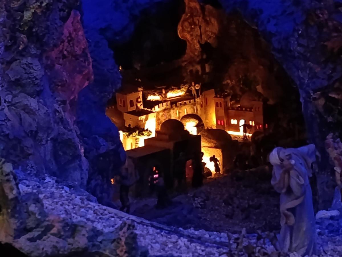 El Belén de Pola de Siero que deslumbra en Navidad